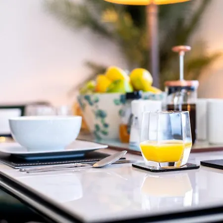 No 8 Metropole Towers, Stunning Sea Views! Apartmán Whitby