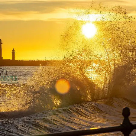 Apartman No 8 Metropole Towers, Stunning Sea Views! Whitby