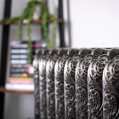 No 8 Metropole Towers, Stunning Sea Views! Whitby